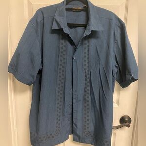 cafe luna men’s shirt tuck in or out
